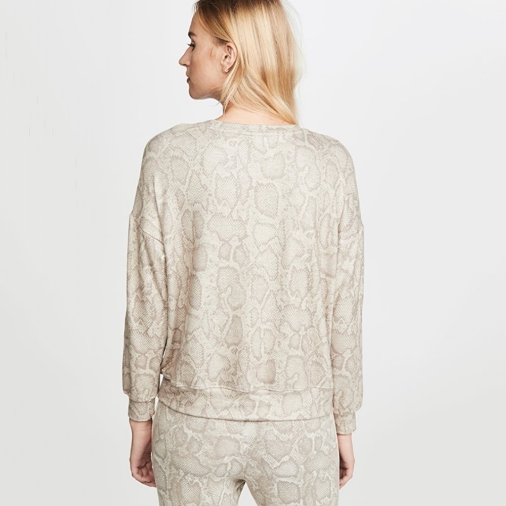 NWT Sundry Snaeskin Print Drapey Pullover Sweatshirt Sweater Neutral - Picture 4 of 7